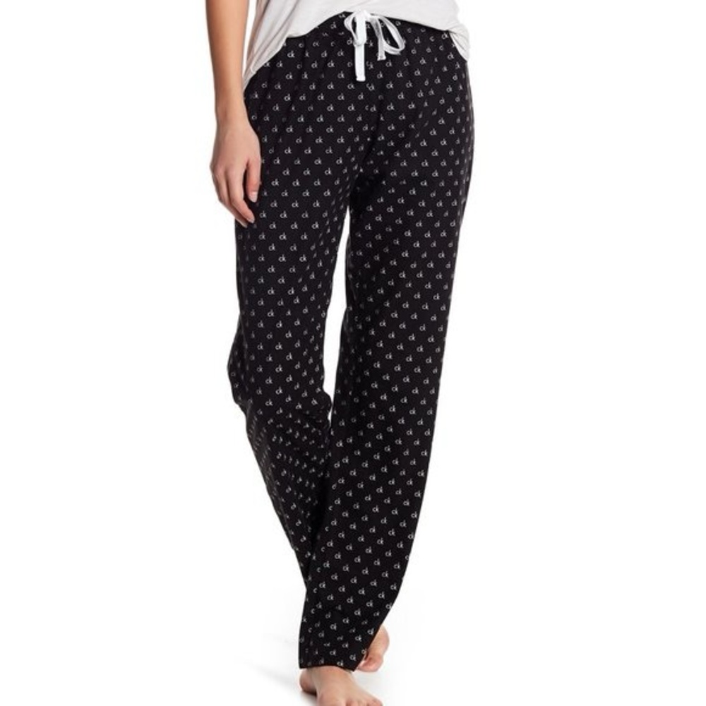 Calvin Klein Sleepwear. CK Logo Pajama/Lounge pants. Black & White. Size Medium.